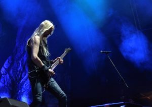 Hammerfall (2)